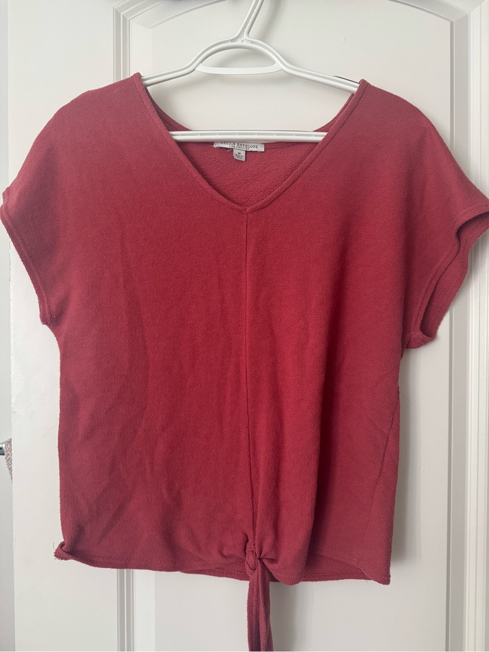 Green Envelope Short-Sleeve V-Neck Tie-Hem Top in Rose